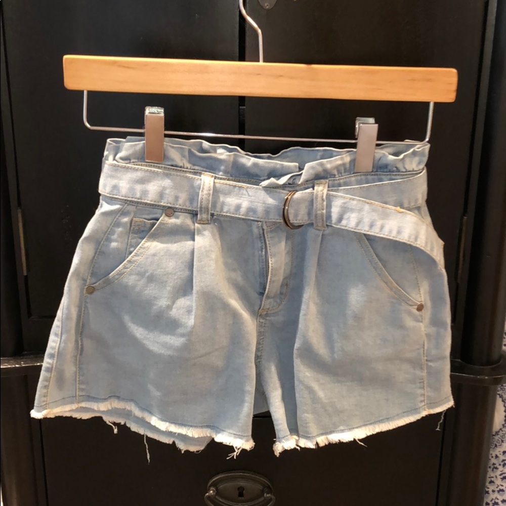 girls light blue denim shorts with built in belt